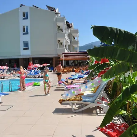 Apart-hotel Candan
